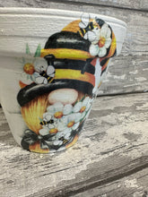 Load image into Gallery viewer, Gonk plant pot