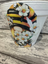 Load image into Gallery viewer, Gonk plant pot