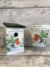 Load image into Gallery viewer, White Robin Plant Pot - Robins Appear