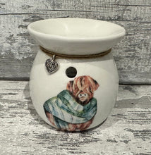 Load image into Gallery viewer, Highland cow wax burner
