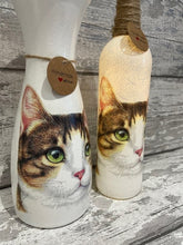 Load image into Gallery viewer, Cat vase and light up bottle gift set
