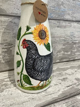 Load image into Gallery viewer, Chicken vase
