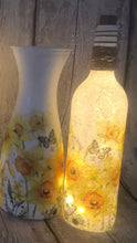 Load image into Gallery viewer, Daffodil vase &amp; light up bottle
