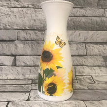 Load image into Gallery viewer, Sunflower butterfly vase
