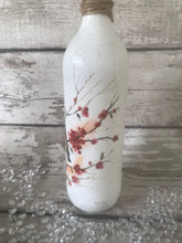 Load image into Gallery viewer, Robin in tree light up bottle
