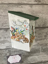 Load image into Gallery viewer, Robin basket bird box
