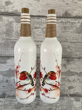 Load image into Gallery viewer, Robin in tree light up bottle
