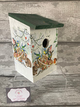 Load image into Gallery viewer, Robin basket bird box
