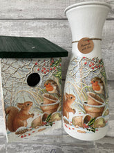 Load image into Gallery viewer, Robin  Vase and bird box gift set
