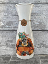 Load image into Gallery viewer, Orangutan vase
