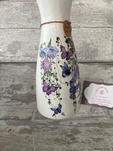 Load image into Gallery viewer, Butterfly Vase and bird box gift set
