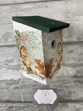 Load image into Gallery viewer, Robin  Vase and bird box gift set
