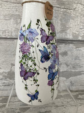 Load image into Gallery viewer, Purple butterfly vase
