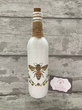 Load image into Gallery viewer, Floral bee light up bottle
