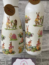 Load image into Gallery viewer, Easter light up bottle and matching vase
