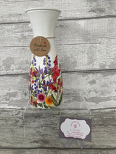Load image into Gallery viewer, Wildflower vase
