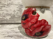 Load image into Gallery viewer, Poppy large wax burner
