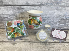 Load image into Gallery viewer, Robin wax burner gift set
