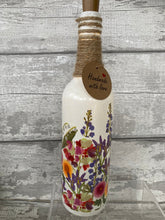 Load image into Gallery viewer, wild flower light up bottle

