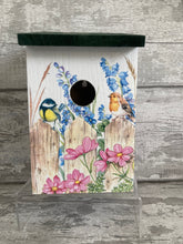 Load image into Gallery viewer, Robin on a fence bird box
