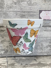 Load image into Gallery viewer, Butterfly plant pot
