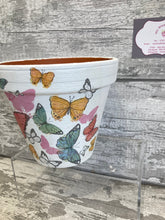 Load image into Gallery viewer, Butterfly plant pot
