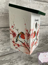 Load image into Gallery viewer, Father’s Day Bird Box - Robin Grandad
