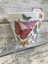 Load image into Gallery viewer, Butterfly plant pot
