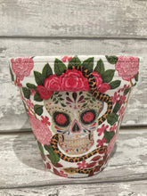 Load image into Gallery viewer, skull plant pot
