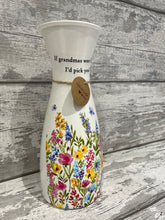 Load image into Gallery viewer, Grandma vase - Wildflower
