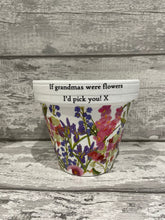 Load image into Gallery viewer, Grandma plant pot - Flowers
