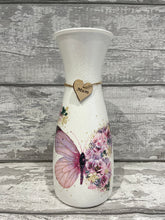 Load image into Gallery viewer, Mum butterfly vase
