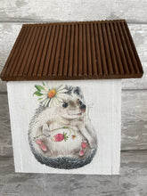 Load image into Gallery viewer, Hedgehog Bird box
