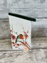 Load image into Gallery viewer, Robin in tree bird box - Robins Appear
